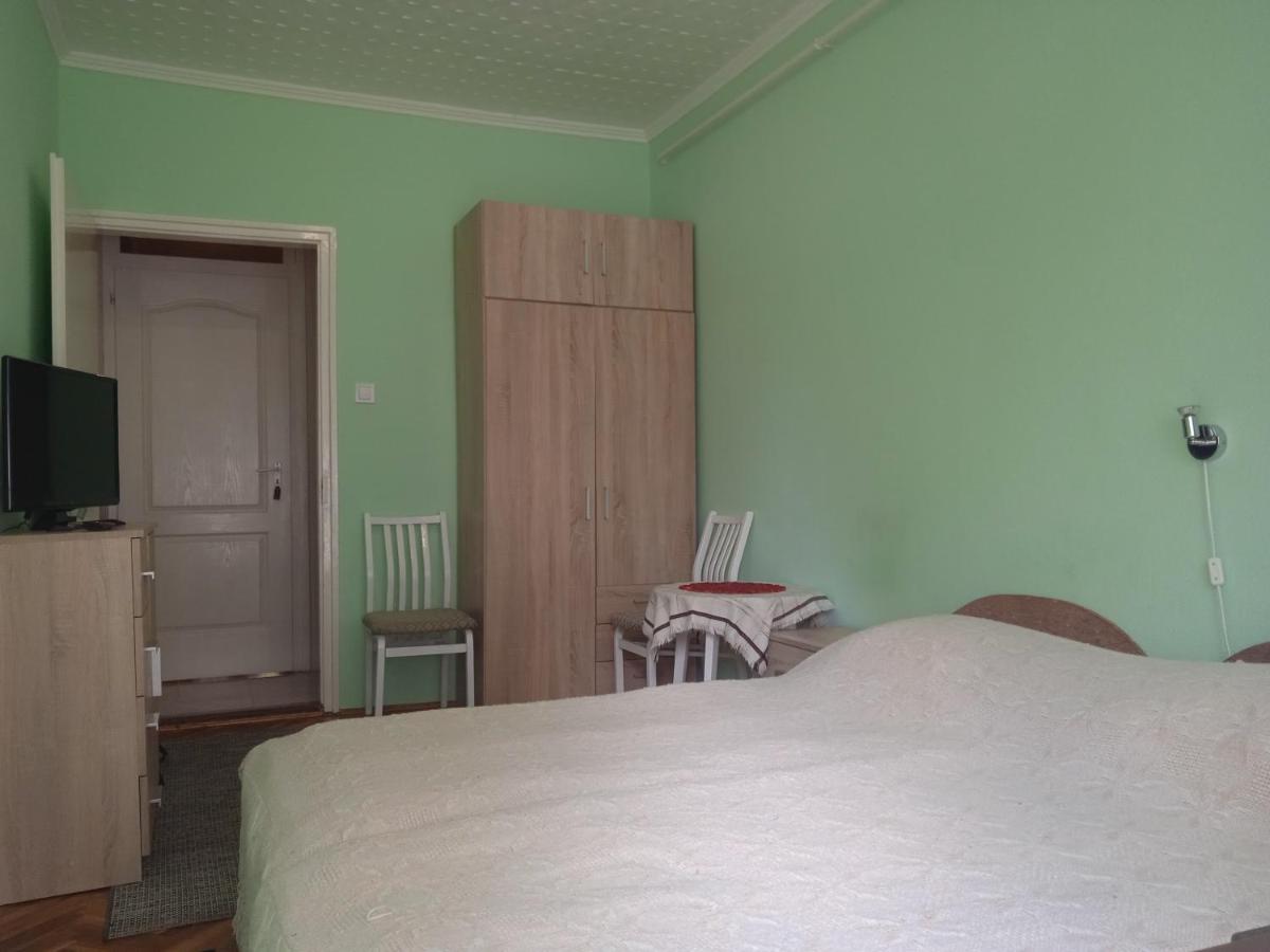 Balaton-Lak Apartmanhaz Шіофок Екстер'єр фото